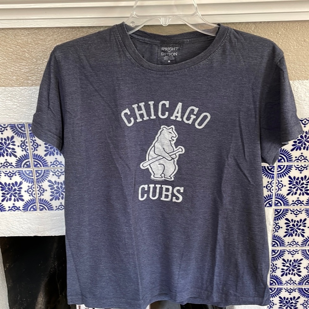 Navy Blue Chicago Cubs Throwback Cub Shirt. Mens Medium
